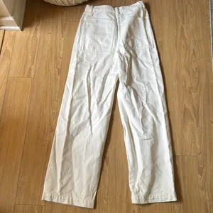 White Jeans Size 4 thumbnail 4