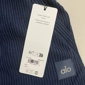 Alo Yoga NWT Muse Wide Leg Pants Navy Blue Relax Fit Size S Front Pockets thumbnail 8