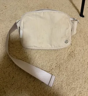 Lululemon Belt Bag 1L thumbnail 1