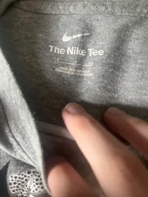 Grey Nike T shirt thumbnail 2