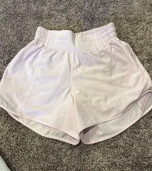 Lululemon Shorts thumbnail 1