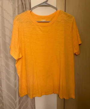 Old Navy Wear Everyday T-Shirt thumbnail 1