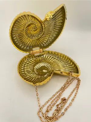 Gold Nautilus Shell Clutch Crossbody Purse Metallic Hard Case Evening Bag thumbnail 8