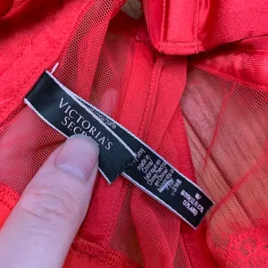 Victoria's Secret Very Sexy Red Lace Mesh Longline Bralette‎ Medium 387053-ACR thumbnail 3