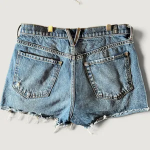 867 | 7 For All‎ Mankind High Rise Distressed Denim Cutoff Shorts Blue Womens 27 thumbnail 2