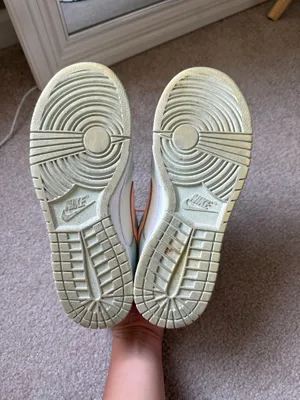 Women’s Nike Dunk Low barely green thumbnail 4