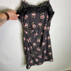 Victoria’s Secret | Womans Black Short‎ Dress 8 Lace thumbnail 4