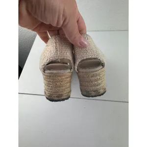 UGG Australia Raffia Wedge Sandals‎ Espadrille Peep Toe Ankle Tie Beige Size 6 thumbnail 5