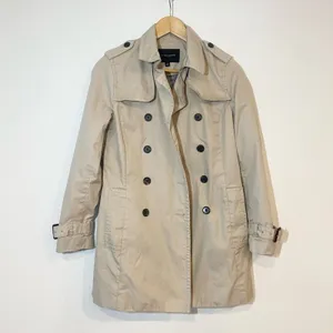 Banana Republic Women's Classic Trench Coat - Small thumbnail 2