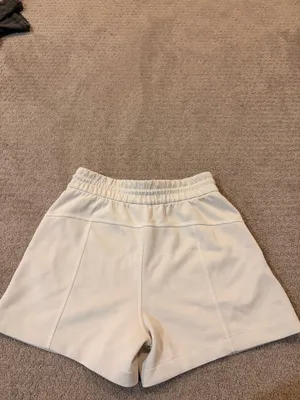 Lululemon Softstreme High-Rise Shorts 4" thumbnail 2
