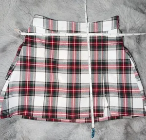 Hollister Plaid Mini Skirt in White, Red & Black thumbnail 5