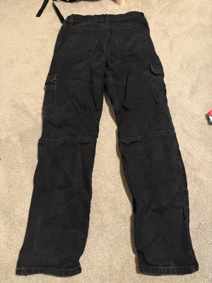 Universal Thread Black Cargo Jeans thumbnail 2