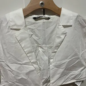 Zara White Wrap Crop Top thumbnail 6