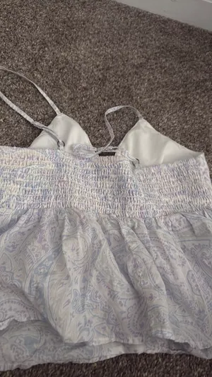 Unique, print Hollister, baby doll top thumbnail 3