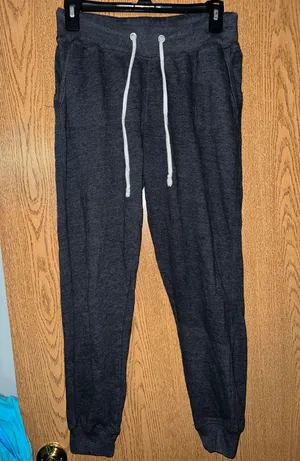 Joggers thumbnail 1