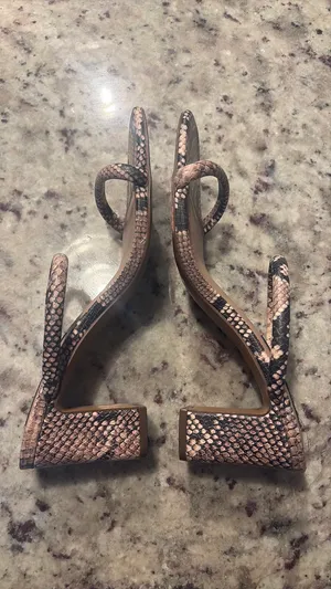 Steve Madden Snakeskin print heels thumbnail 3