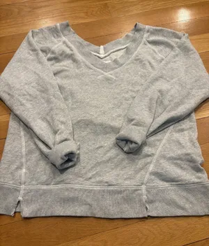 Aerie Size Extra Small (XS) Aerie Women's Gray V-Neck Pullover Sweater Size XS thumbnail 1