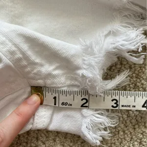 NEW Zara High Rise White Jean Denim Fringe Shorts 2.25” Pockets Size 14 / 46 NWT thumbnail 7