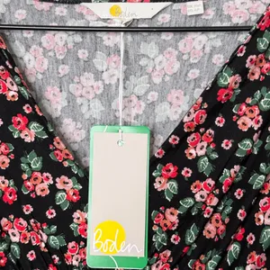 NWT Boden Women’s Jersey Tea Midi Dress Diamond Rose Floral Black Pink 6 Petite thumbnail 9