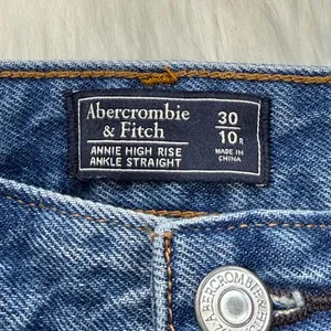 Annie High Rise Ankle Straight Jeans thumbnail 8
