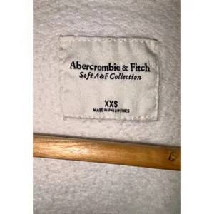 Abercrombie & Fitch Soft AF White Brown Fleece Long Sleeve Sweatshirt Size XXS thumbnail 4