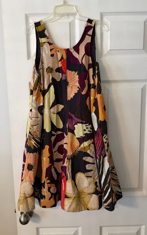 Maeve Multicolor Floral-Print Dress with Black Lining size XS length 34” bust 32 thumbnail 1