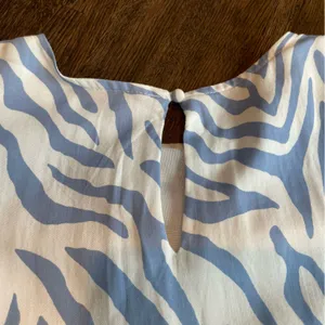 THML Blue and White Pattern Short Sleeve Dress Boho- Size M thumbnail 5