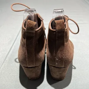 Franco Sarto Annabelle Tan Suede Lace Up Wedge Booties Women’s Size 8 B46‎ thumbnail 5