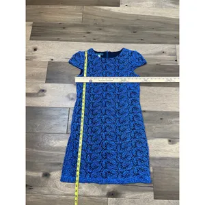 Pim + Larkin Dress Size M Royal Blue Scroll Lace Shift Lined Cap Sleeve thumbnail 5