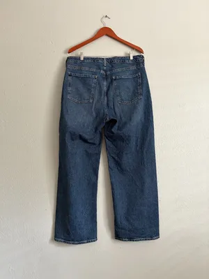 Old Navy Extra High-Rise Sky-Hi Wide-Leg Blue Medium Wash Jeans 14P thumbnail 2