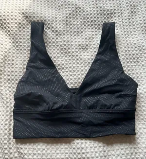 Lululemon Bra 8 thumbnail 1