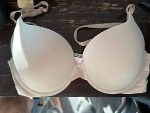Victoria's Secret Bra Push-Up thumbnail 1