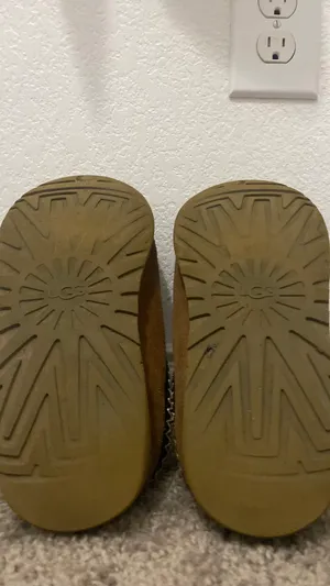 UGG Women’s Tasman 8 thumbnail 4