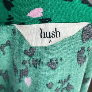 Hush Ren Shirt Dress Leopard Heart Print Women Sz‎ 6 Green Short Sleeve Colorful thumbnail 11
