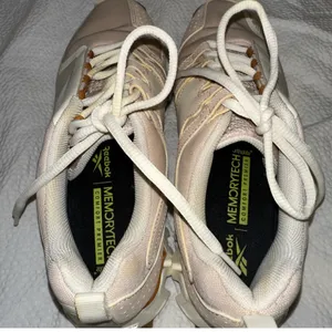 Reebok. Women's ZigWild Trail 6 Shoes Sz Wms 9‎ Soft Ecru thumbnail 5
