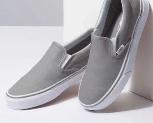 VANS Classic Slip-On Charcoal Gray Unisex Canvas Sneakers Men's 6.5/Women's 8.0‎ thumbnail 1