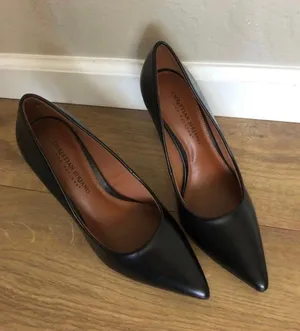 Pumps Heels Size 7.5 thumbnail 1