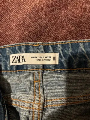ZARA High-Waisted Mom Shorts thumbnail 3