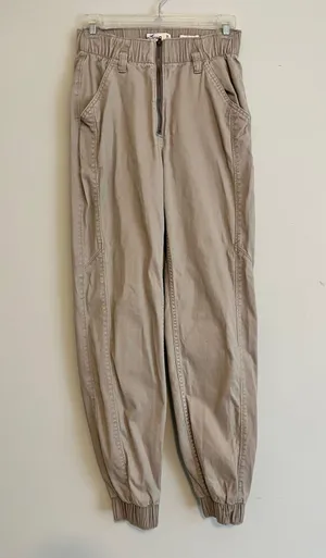 Hollister Ultra High Rise Joggers thumbnail 1