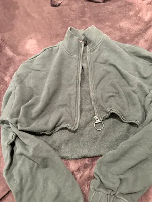 Emerald green cropped zip sweater thumbnail 3
