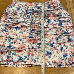 NWOT!! For Love & Lemons Juliet White Floral Mini Skirt Size XS thumbnail 7