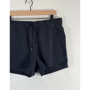 Lululemon Womens Shorts Black On the Fly Sweat Wicking Athletic Stretch Size 8 thumbnail 7