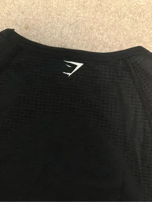 Gymshark Black Seamless Long-Sleeve Crop Top thumbnail 3