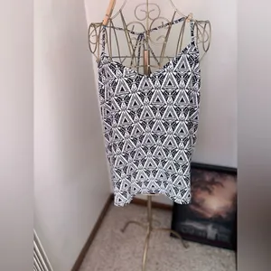 Abercrombie & Fitch Black White Geometric Print Tank Small Strappy Back Detail thumbnail 6