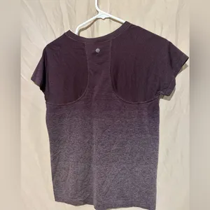 Athleta T-shirt thumbnail 3