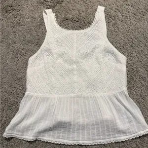 American Eagle Elegant White Eyelet Women's Top thumbnail 1