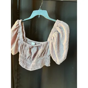 Urban Outfitters Smocked Puff Sleeve Crop Top Lavender Purple Square Neck Small thumbnail 5