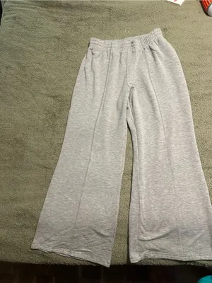 Gilly Hicks Sweats thumbnail 1
