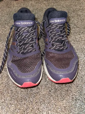 Tennis Shoes thumbnail 2