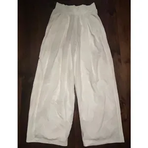 Lululemon Lightweight Tennis Mid-Rise Track Pants White Mesh Wide Leg Sporty thumbnail 5